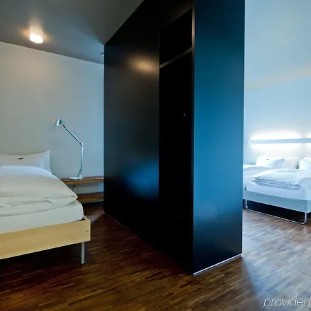 Dasbreitehotel Am Rhein